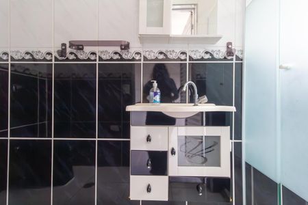 Casa para alugar com 90m², 2 quartos e 2 vagasBanheiro 2