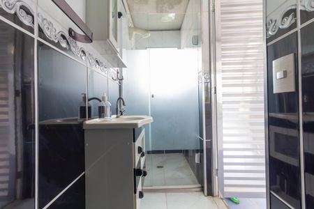 Casa para alugar com 90m², 2 quartos e 2 vagasBanheiro 2