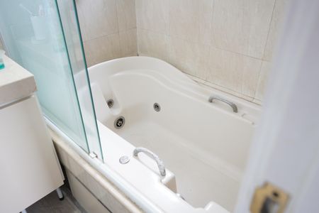 Apartamento para alugar com 214m², 5 quartos e 3 vagasBanheiro da Suíte 1