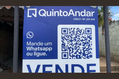 Casa à venda com 330m², 4 quartos e 3 vagas Casa à venda com 330m², 4 quartos e 3 vagasPlaca
