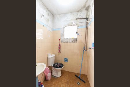 Casa à venda com 330m², 4 quartos e 3 vagas Casa à venda com 330m², 4 quartos e 3 vagasBanheiro Casa 1