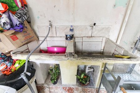 Casa à venda com 330m², 4 quartos e 3 vagas Casa à venda com 330m², 4 quartos e 3 vagasÁrea de Serviço Casa 2