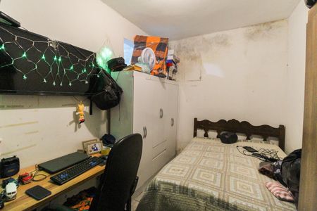 Casa à venda com 330m², 4 quartos e 3 vagas Casa à venda com 330m², 4 quartos e 3 vagasQuarto 2 Casa 2