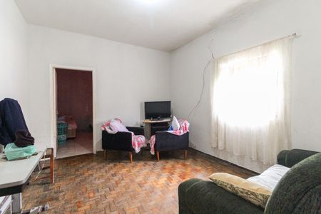 Casa à venda com 330m², 4 quartos e 3 vagas Casa à venda com 330m², 4 quartos e 3 vagasSala Casa 1