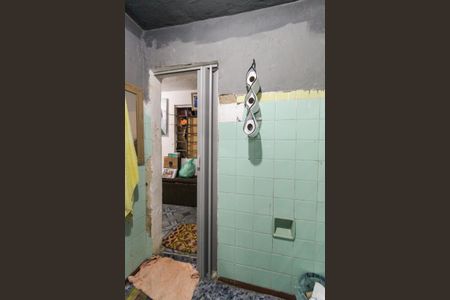 Casa à venda com 330m², 4 quartos e 3 vagas Casa à venda com 330m², 4 quartos e 3 vagasBanheiro Casa 2