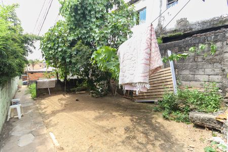 Casa à venda com 330m², 4 quartos e 3 vagas Casa à venda com 330m², 4 quartos e 3 vagasQuintal