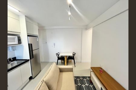 Apartamento para alugar com 43m², 2 quartos e 1 vaga Apartamento para alugar com 43m², 2 quartos e 1 vagaSala/Cozinha