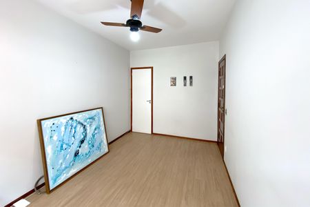 Sala de apartamento à venda com 3 quartos, 98m² em Santo Antônio, Belo Horizonte