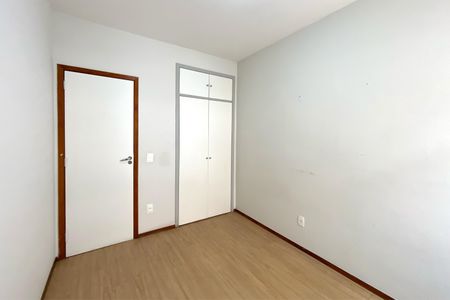 Apartamento à venda com 98m², 3 quartos e 1 vagaQuarto 2