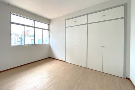 Apartamento à venda com 98m², 3 quartos e 1 vagaQuarto 1