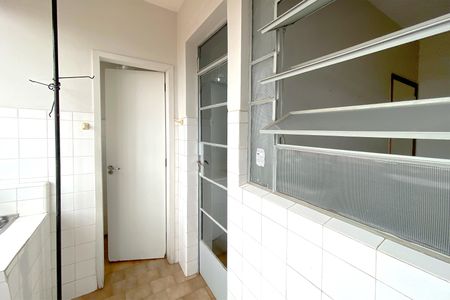 Apartamento à venda com 98m², 3 quartos e 1 vagaÁrea de Serviço