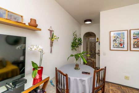 Apartamento à venda com 60m², 2 quartos e 1 vagaSala