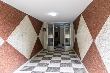 Apartamento à venda com 60m², 2 quartos e 1 vagaÁrea comum - Hall da entrada