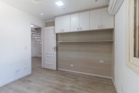 Casa de condomínio para alugar com 300m², 3 quartos e 2 vagasSuíte 1