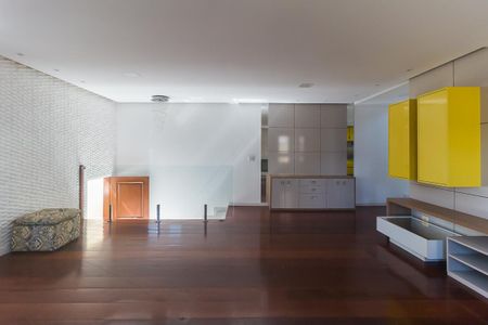 Sala de casa de condomínio para alugar com 3 quartos, 300m² em Vila Oliveira, Mogi das Cruzes