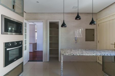 Casa de condomínio para alugar com 300m², 3 quartos e 2 vagasCozinha