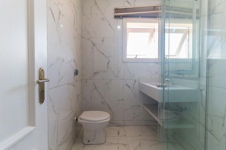 Casa de condomínio para alugar com 300m², 3 quartos e 2 vagasBanheiro