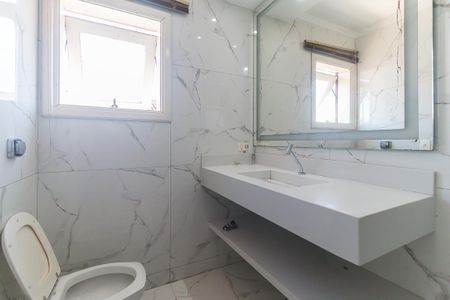 Casa de condomínio para alugar com 300m², 3 quartos e 2 vagasBanheiro da Suíte 1