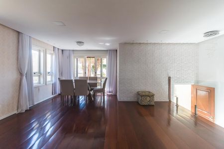 Casa de condomínio para alugar com 300m², 3 quartos e 2 vagasSala