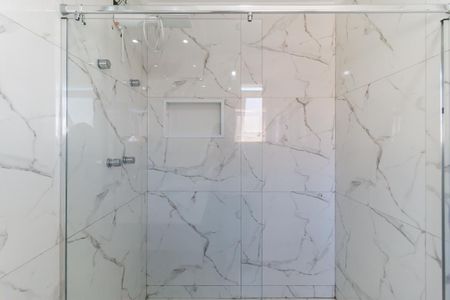 Casa de condomínio para alugar com 300m², 3 quartos e 2 vagasBanheiro da Suíte 1