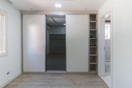 Casa de condomínio para alugar com 300m², 3 quartos e 2 vagasSuíte 1