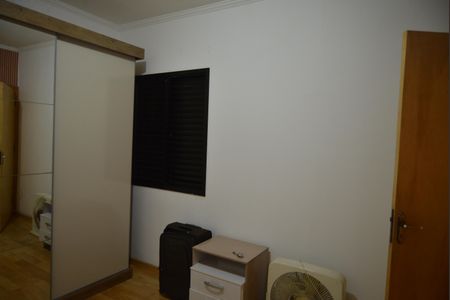 Apartamento à venda com 90m², 2 quartos e 2 vagasQuarto