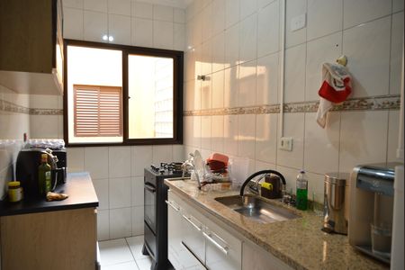 Apartamento à venda com 90m², 2 quartos e 2 vagasCozinha