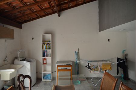 Apartamento à venda com 90m², 2 quartos e 2 vagasÁrea de Serviço