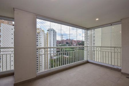 Apartamento para alugar com 142m², 3 quartos e 2 vagasVaranda