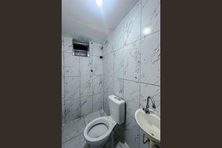 Banheiro de apartamento para alugar com 1 quarto, 10m² em Quarta Parada, São Paulo