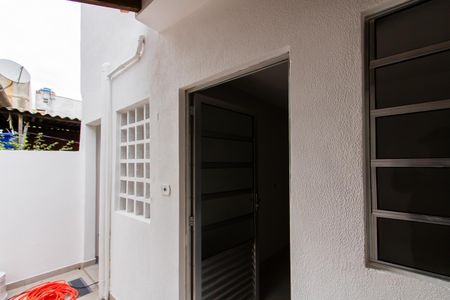 Casa para alugar com 120m², 2 quartos e 1 vagaÁrea de Serviço