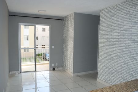 Sala/Cozinha de apartamento para alugar com 3 quartos, 64m² em Jardim Monte Santo, Cotia