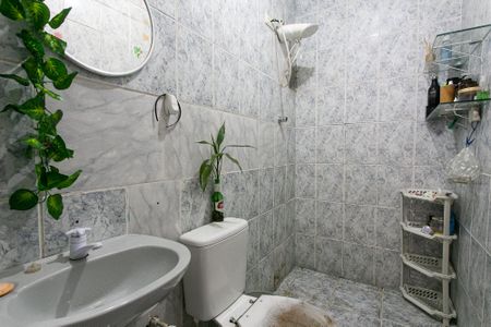 Banheiro de apartamento à venda com 1 quarto, 38m² em Vila Esperança, São Paulo