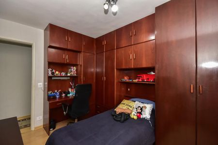 Apartamento à venda com 147m², 4 quartos e 2 vagasQuarto 2