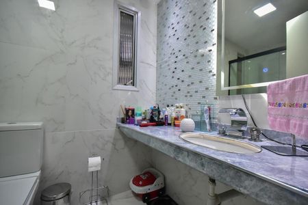 Apartamento à venda com 147m², 4 quartos e 2 vagasBanheiro Suíte 