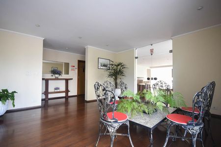 Apartamento à venda com 147m², 4 quartos e 2 vagas Apartamento à venda com 147m², 4 quartos e 2 vagasHall Social