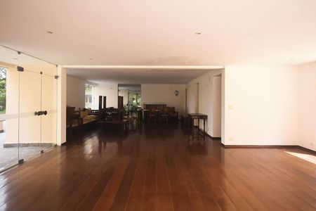 Apartamento à venda com 147m², 4 quartos e 2 vagas Apartamento à venda com 147m², 4 quartos e 2 vagasSalão de Festa