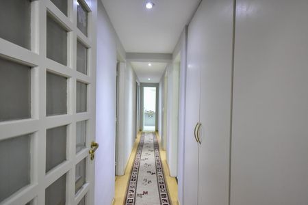 Apartamento à venda com 147m², 4 quartos e 2 vagasCorredor