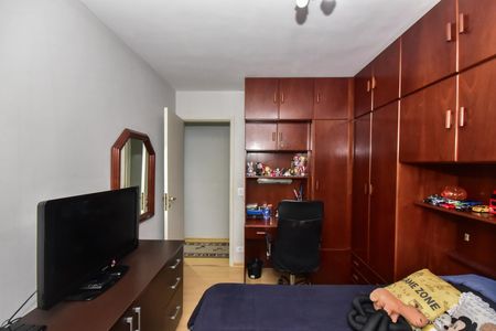 Apartamento à venda com 147m², 4 quartos e 2 vagasQuarto 2