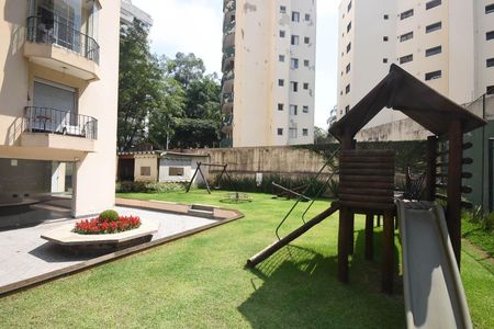 Apartamento à venda com 147m², 4 quartos e 2 vagas Apartamento à venda com 147m², 4 quartos e 2 vagasPlayground