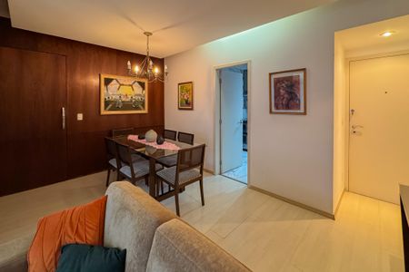 Apartamento à venda com 95m², 3 quartos e 1 vagaSala