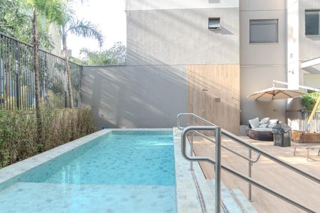Apartamento para alugar com 37m², 2 quartos e sem vaga Apartamento para alugar com 37m², 2 quartos e sem vagaÁrea comum - Piscina