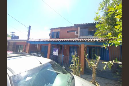 Casa para alugar com 200m², 4 quartos e 2 vagasFachada