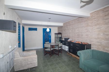 Casa para alugar com 200m², 4 quartos e 2 vagasSala