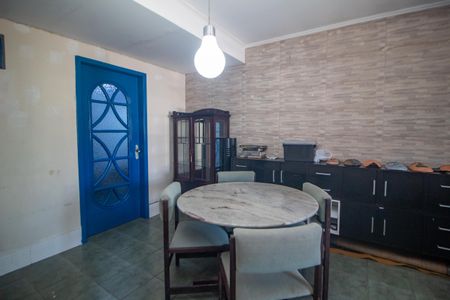 Casa para alugar com 200m², 4 quartos e 2 vagasSala