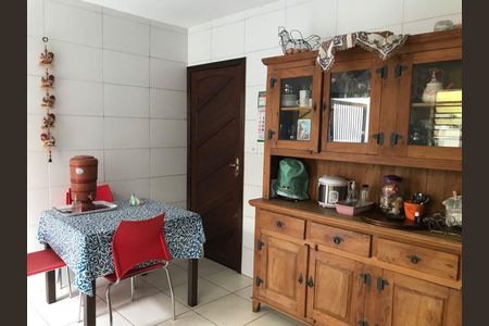 Casa à venda com 3 quartos, 149m² em Jardim das Acacias, São Paulo