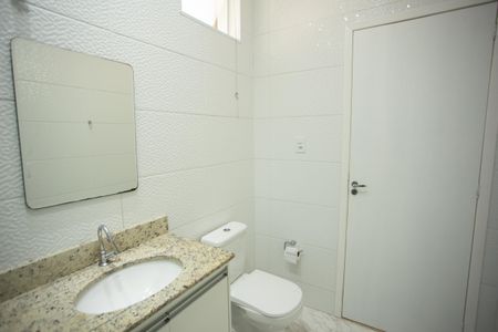 Casa para alugar com 55m², 2 quartos e sem vaga Casa para alugar com 55m², 2 quartos e sem vagaBanheiro