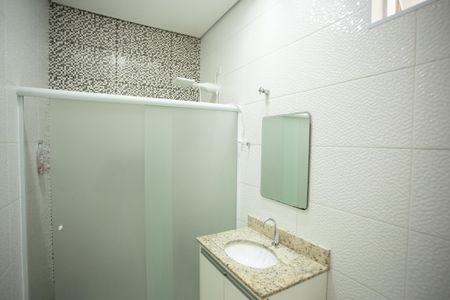 Casa para alugar com 55m², 2 quartos e sem vaga Casa para alugar com 55m², 2 quartos e sem vagaBanheiro