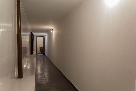 Casa à venda com 254m², 5 quartos e 6 vagasPorão