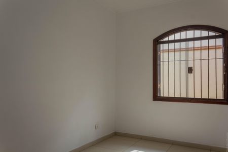 Casa à venda com 254m², 5 quartos e 6 vagasQuarto 3